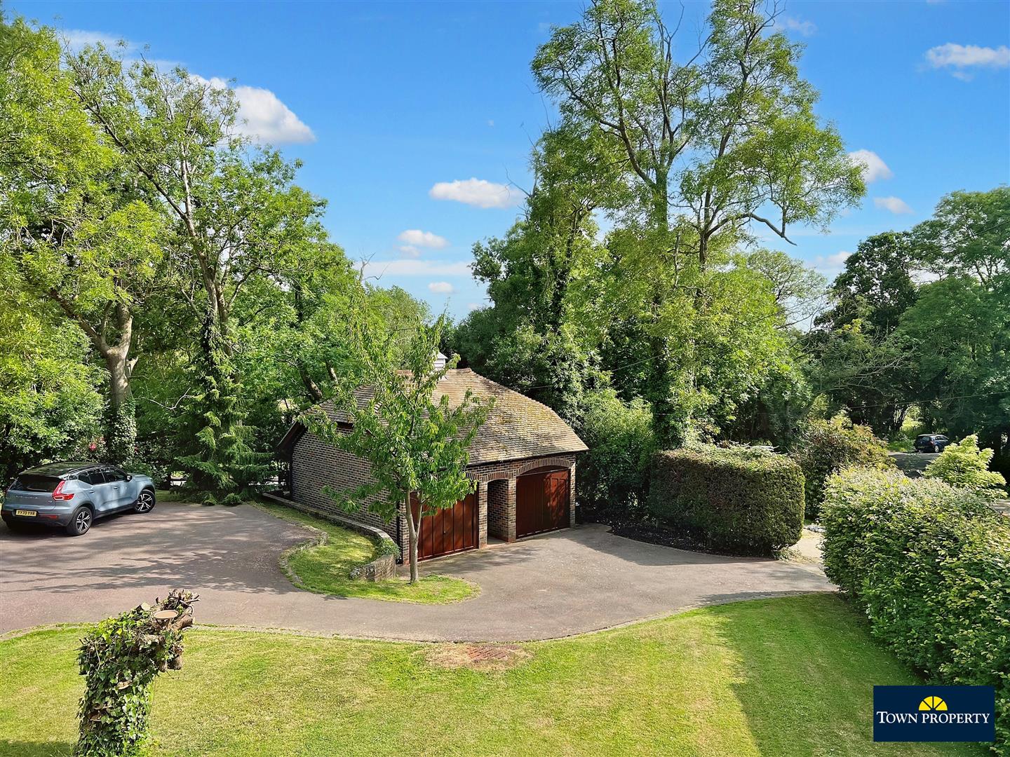 Property Details for Rattle Road Westham BN24 5DJ Town Property